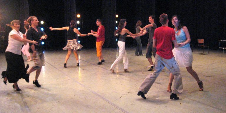 Learn to ballroom dance 2