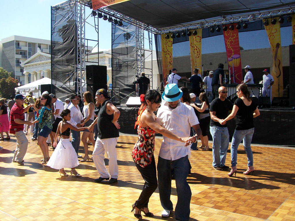 Salsa Class Outdoor Dancing Recreation Things To Do