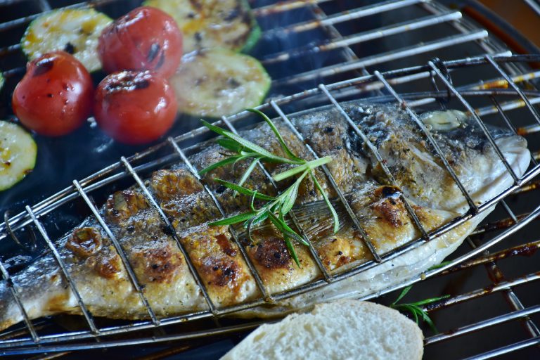Make a barbecue meal 3