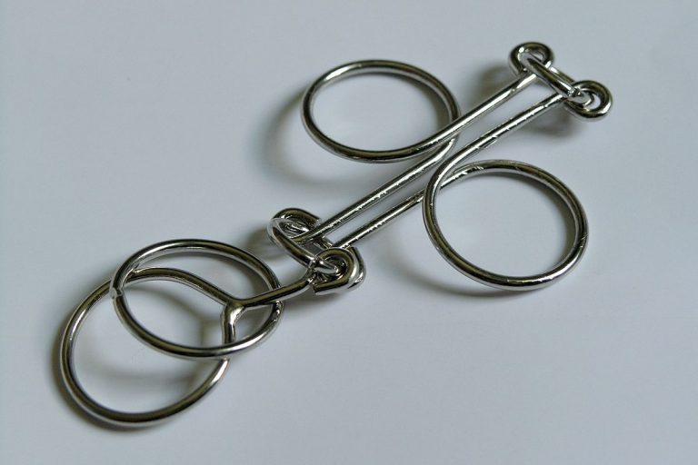 Disentanglement puzzle 2