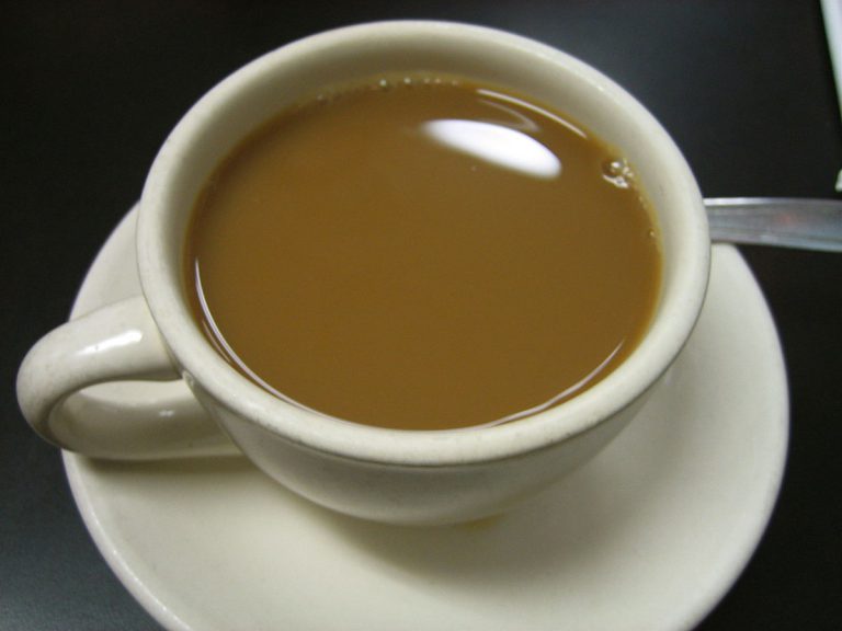 Go out for a café au lait 3