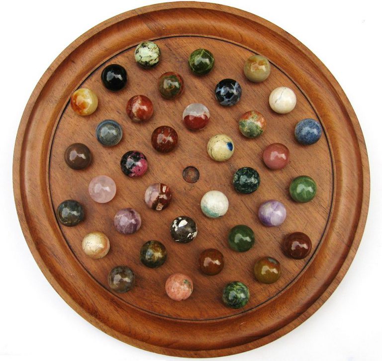 Peg solitaire 3