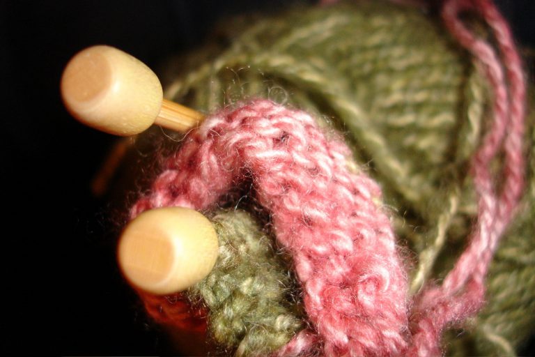 Take a knitting class 2