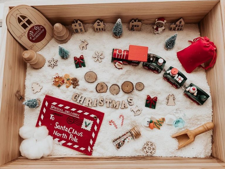 Christmas Sensory Bin